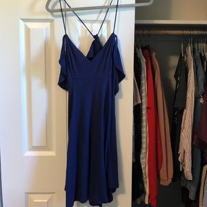 Lulu’s dark blue dress